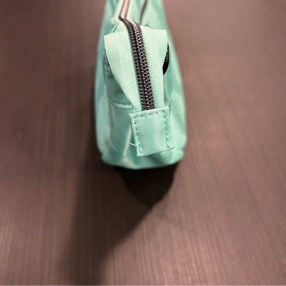 Lug Mint Green Crossbody Bag - Picture 6 of 9